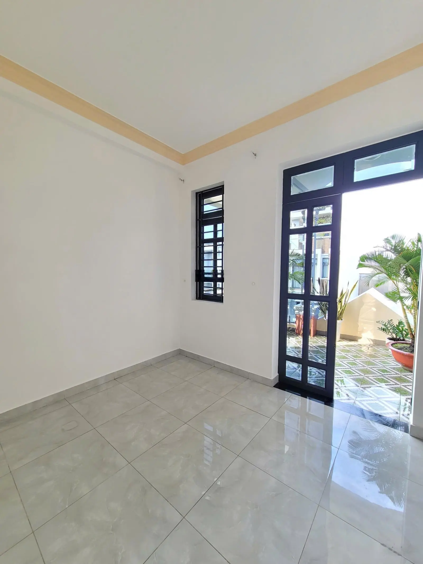 Bán nhà 1 trệt 2 lầu KDC Gần Làng Học ngang 4x16m chỉ 4ty3 TL, Đường Nhựa 13m vỉa hè cây xanh
