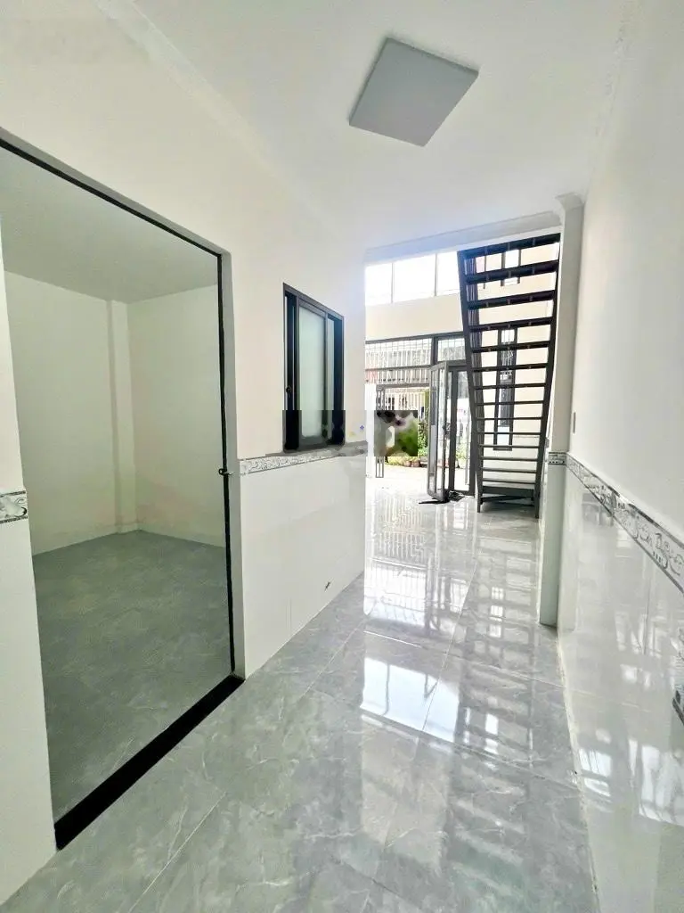 Bán nhà hẻm xe hơi Linh Xuân Thủ Đức - 60m2 3PN 2 tầng - sổ hồng riêng hoàn công - chỉ 3.95 tỷ