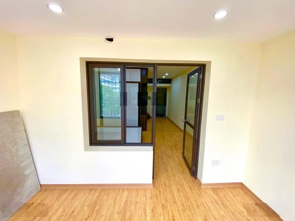 Bán gấp nhà tập thể Phương Mai 23/60m 2,15 tỷ view sân trường đẹp ở luôn