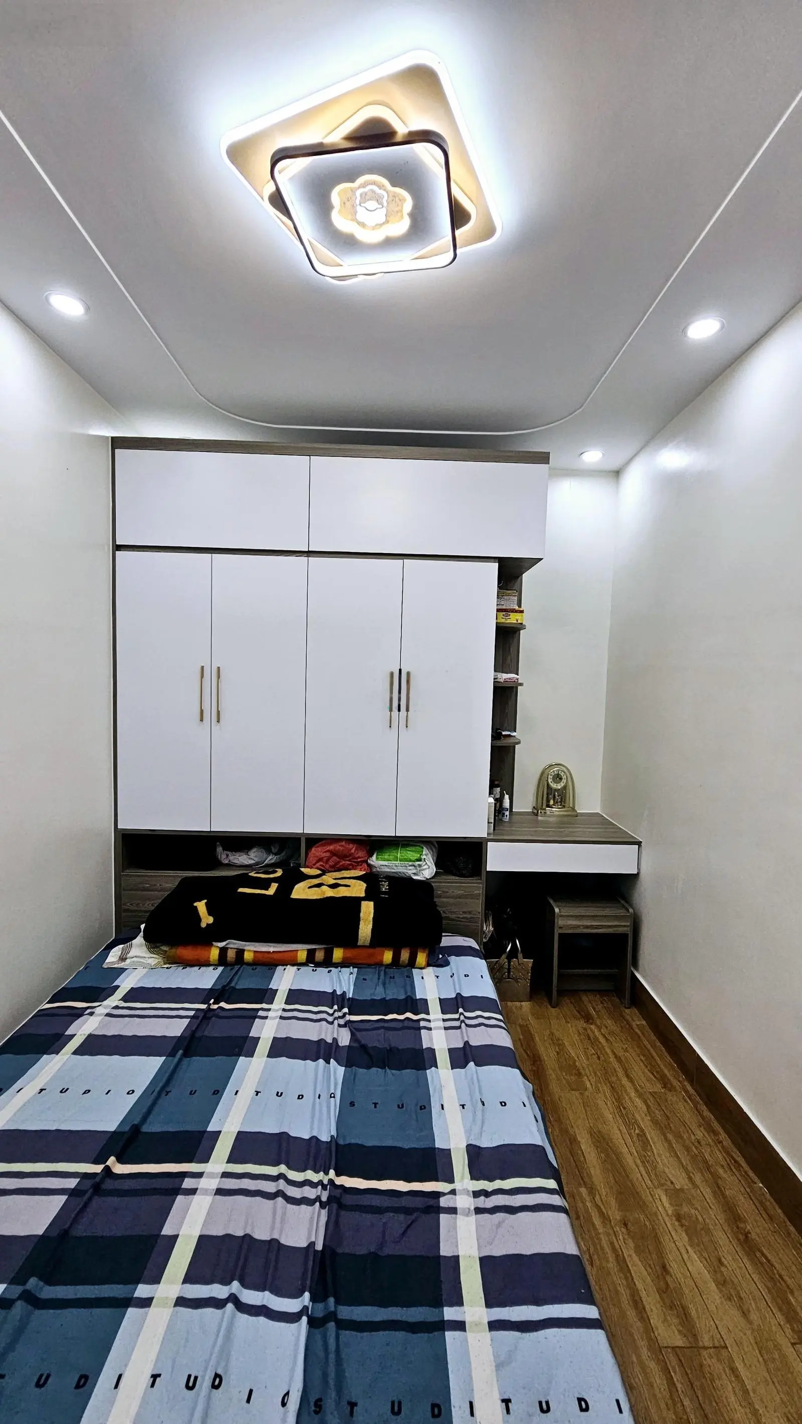 Cực hiếm. Nhà An Đà căn góc 2 tầng, ngõ trước nhà 5m, sân cổng riêng, để lại full đồ chỉ 1,75 tỷ