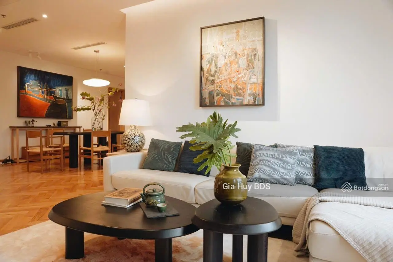 Chính chủ gửi bán căn hộ 3 ngủ, Full đồ nội thất đẹp chung cư Times City giá 13 tỷ VND tại Hà Nội