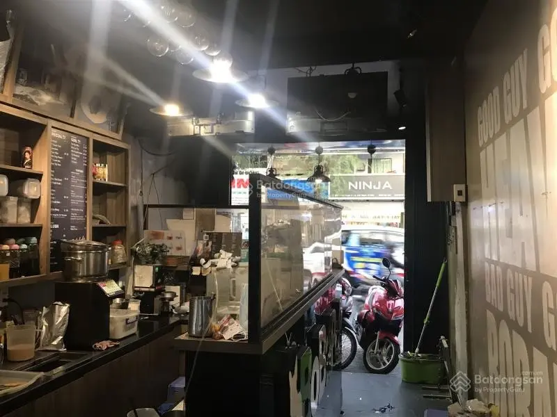 Mặt tiền Đinh Tiên Hoàng (Lê Văn Duyệt), 3 tầng, khu kinh doanh sầm uất