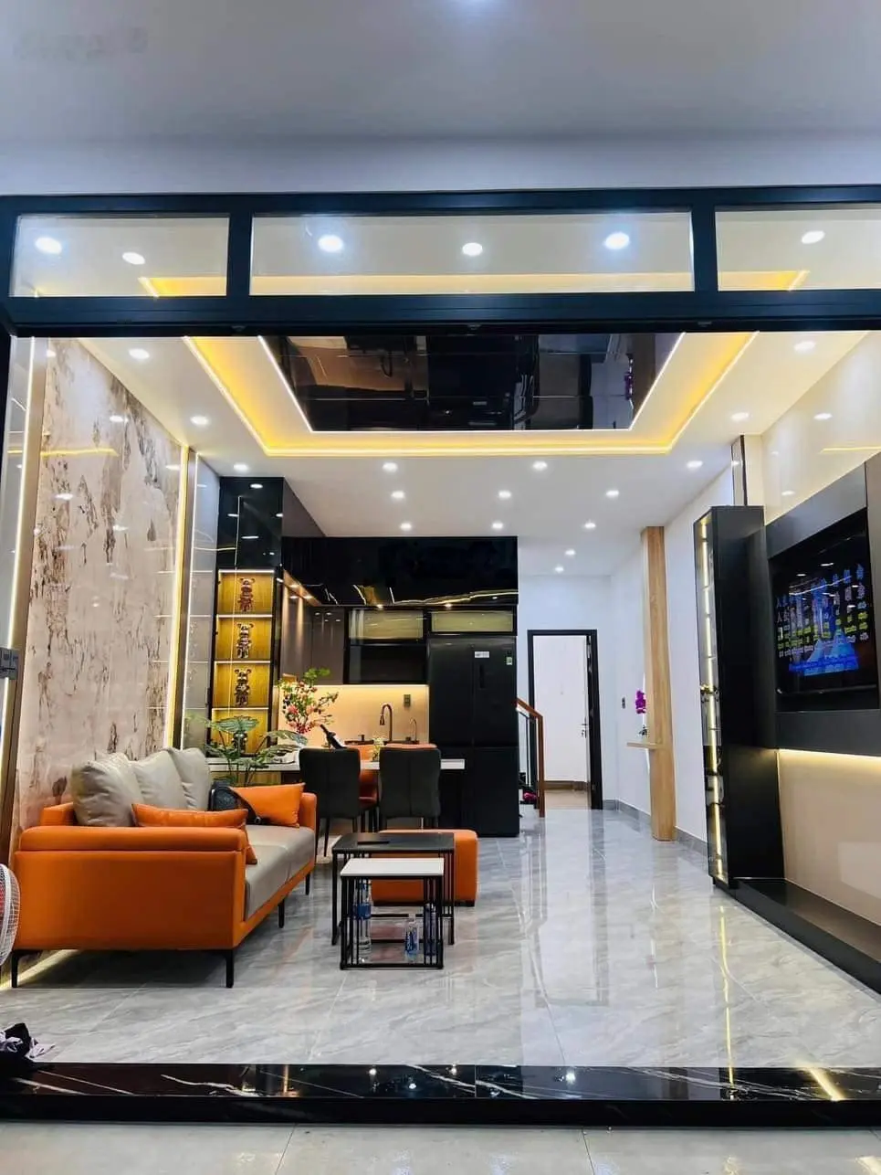 Chị Nở cần ra đi nhanh căn nhà ngay đường Trần Văn Đang, Q3 có sổ hồng hẻm xe hơi