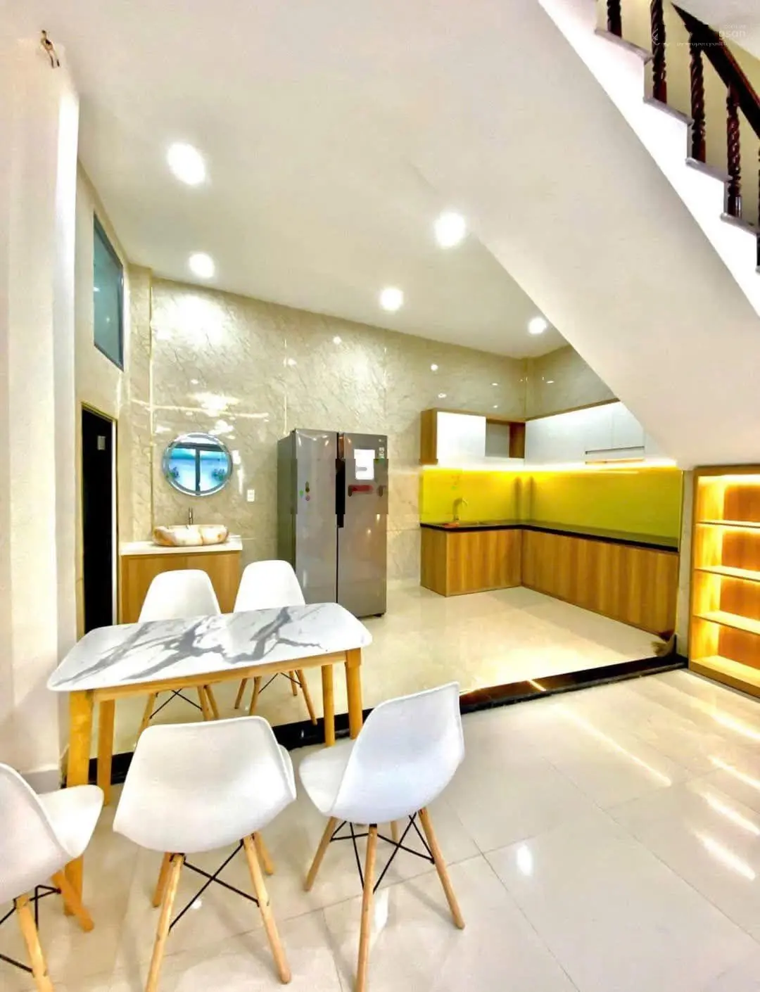 Nhà gần chợ, khu công nghiệp, cho thuê 8tr/th, 70m2 tại Bình Chánh, sổ sách đầy đủ