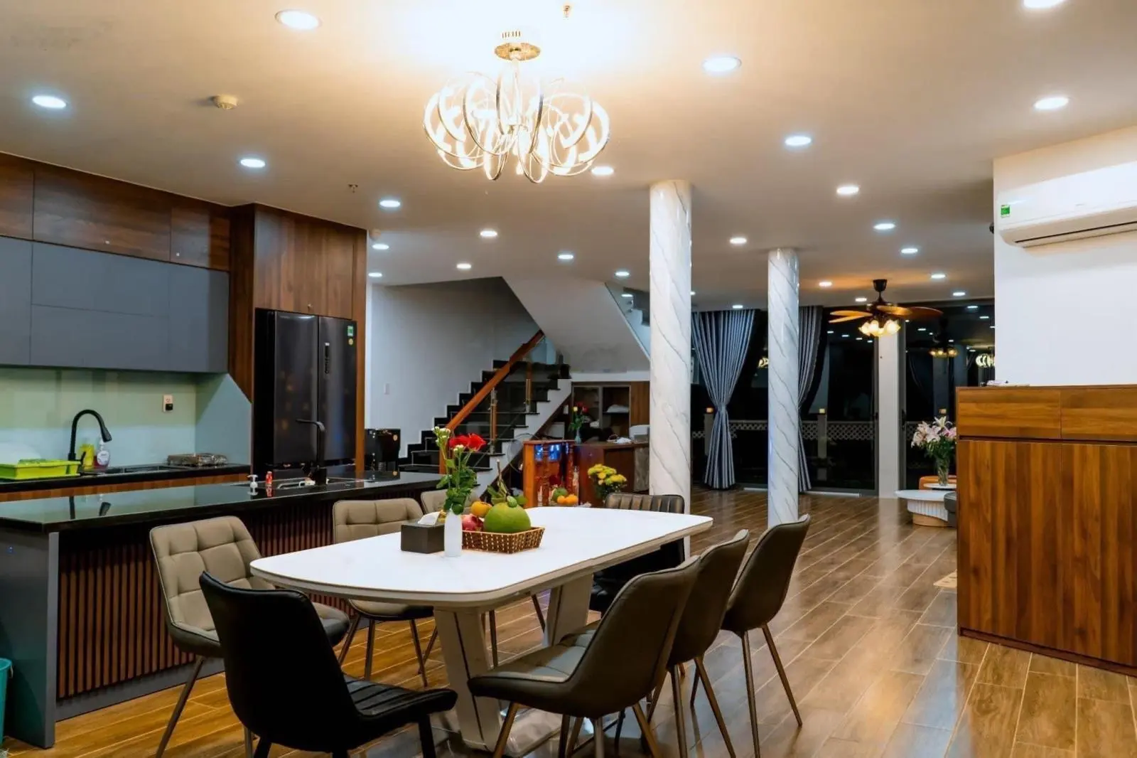 Căn mặt tiền biển sang trọng đẳng cấp 1 trệt 1 lầu Diện tích: 576m2Oceanami Long Hải!