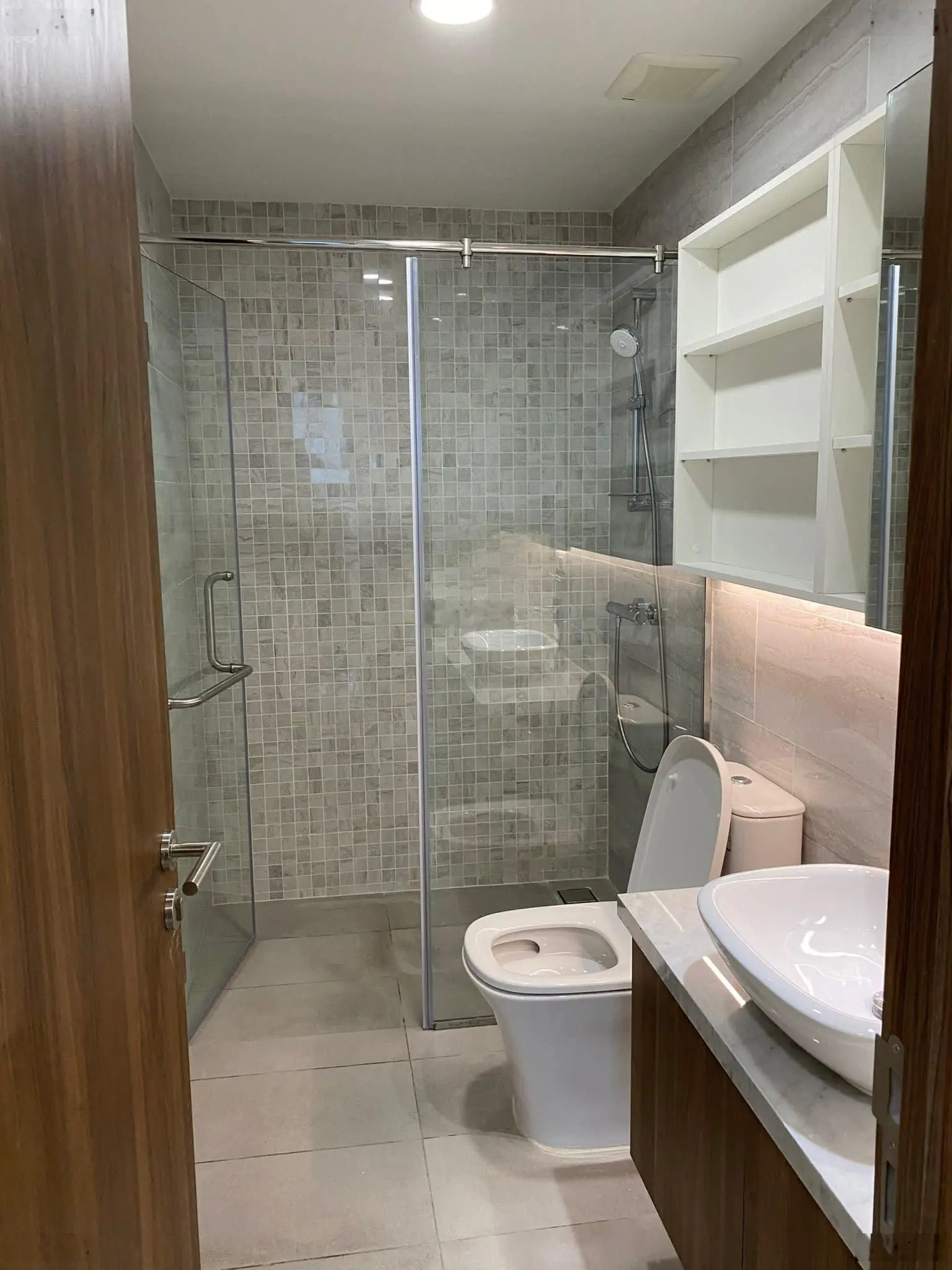 Cần bán gấp chung cư cao cấp quận 10 ngay Thành Thái 3 tháng 2, 78m2/2PN/2WC nội thất giá 4tỷ830