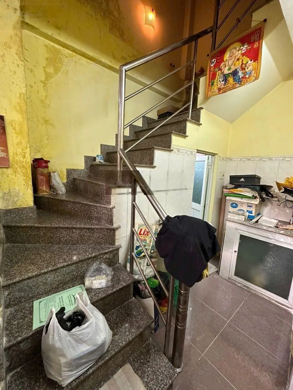 Hậu giang p6 quận 6..nhà 3 tầng.2pn.2wc.có sân thượng giá 3.6 tỷ gần trường tiểu học chi lăng