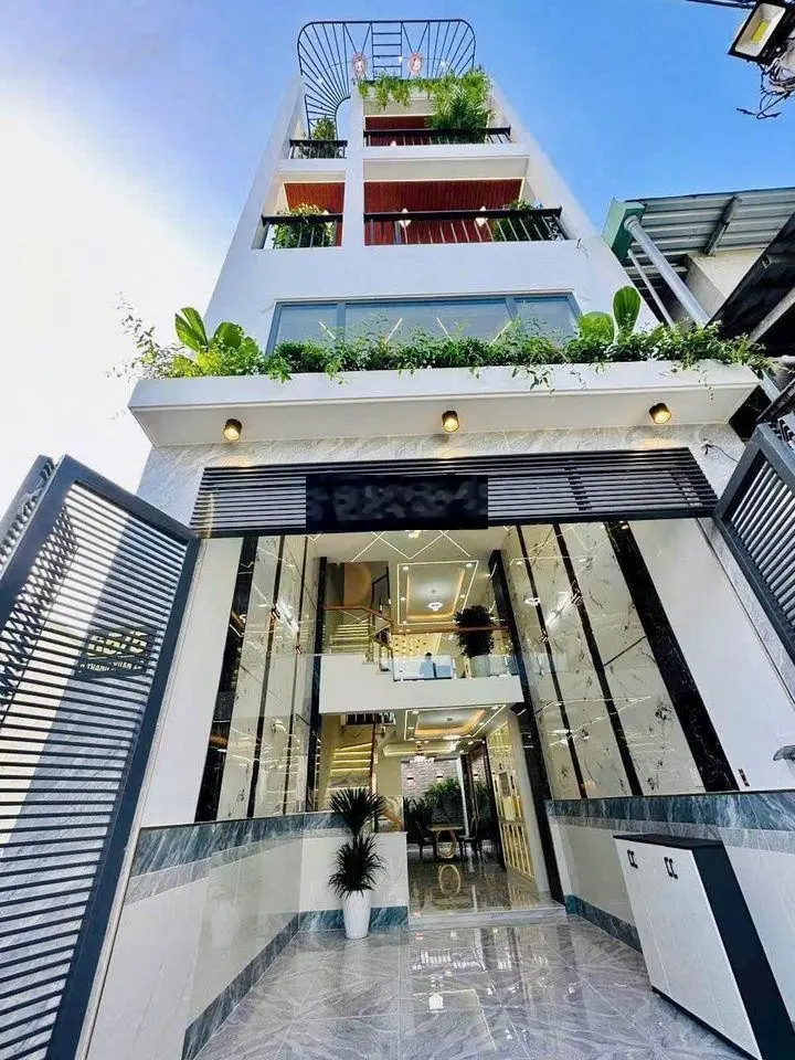 Bán nhà mới 3 lầu ngay Trung tâm TP Thuận An, 65m2 giá 2ty490. Dân cư đông đúc, ngay chợ