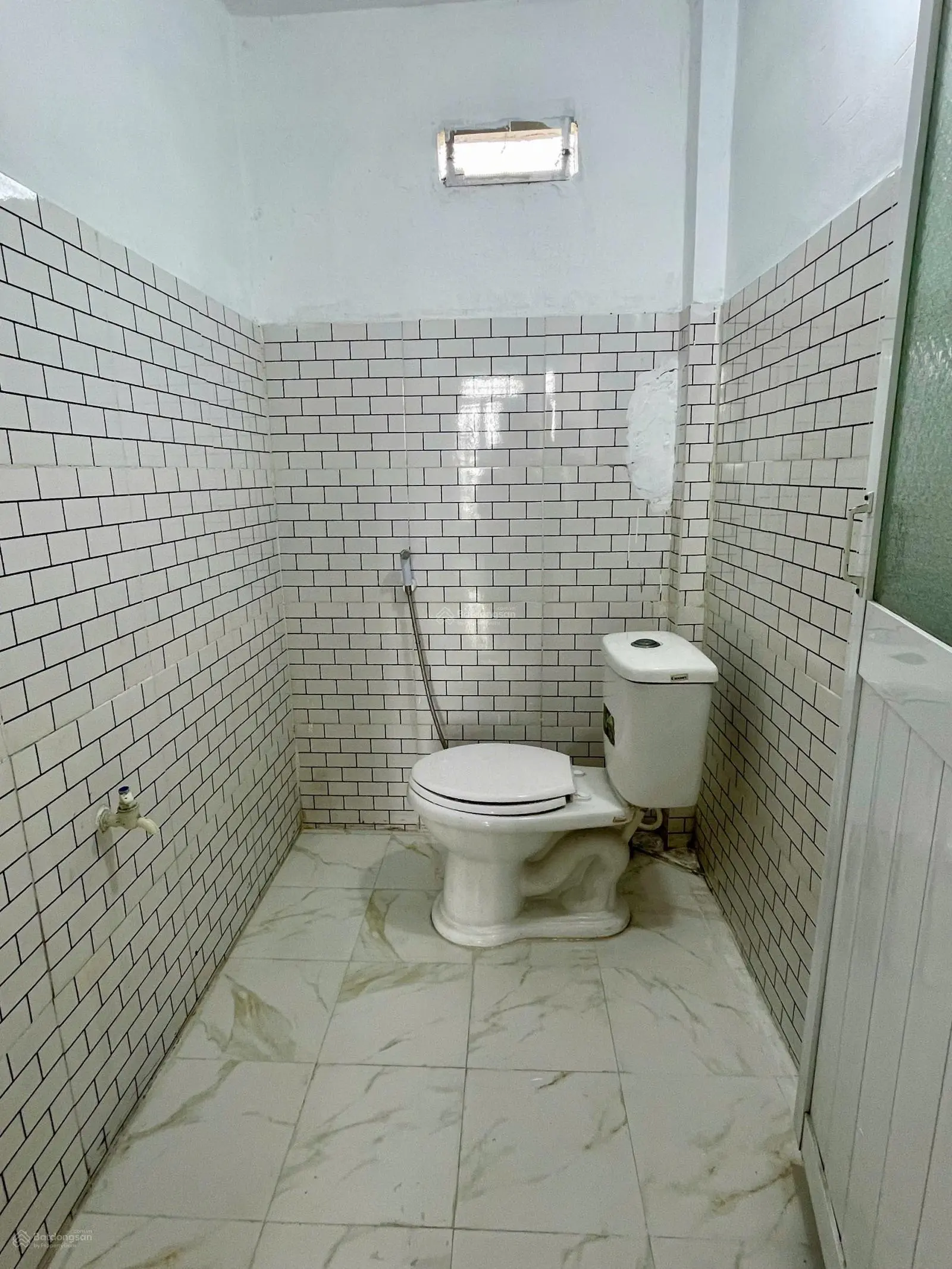 Bán nhà trệt lầu giá rẻ đường Lê Thị Trunggần ngã tư Bình Chuẩn, Thuận An