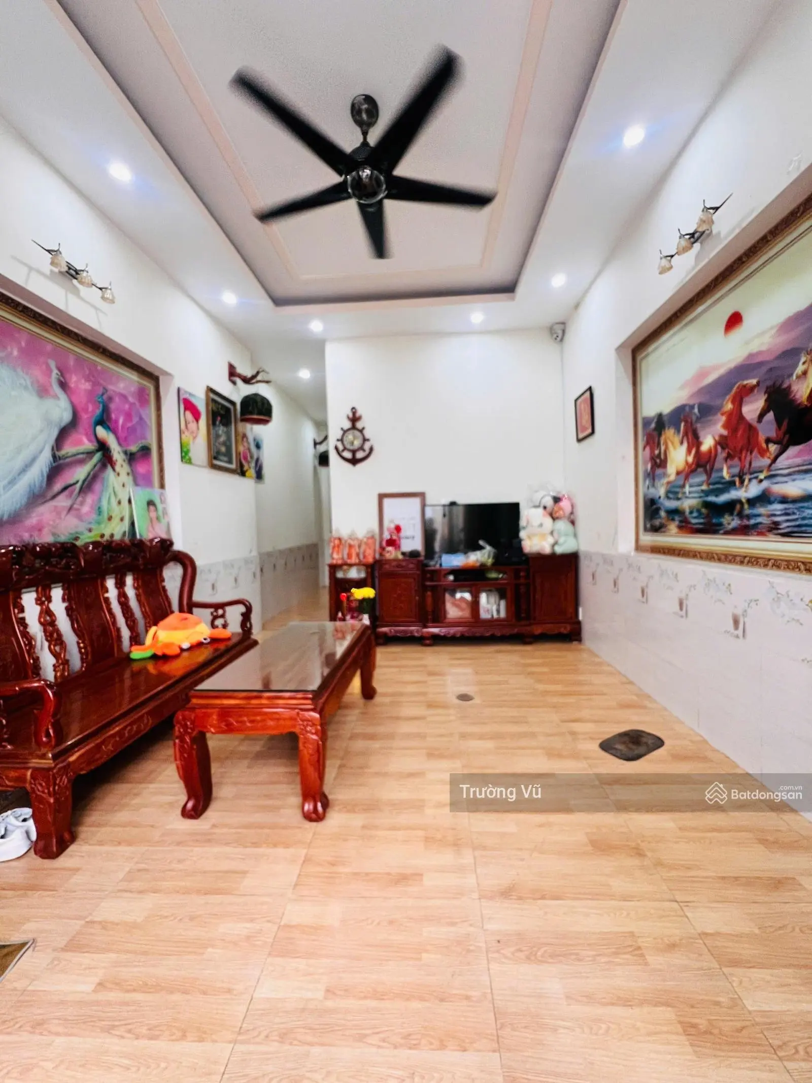 Nhà 3 tầng 2 mặt tiền 4x25 100m2 giá 6 tỷ hơn, gần mặt tiền đường, xe hơi vô nhà Linh trung thủ đức
