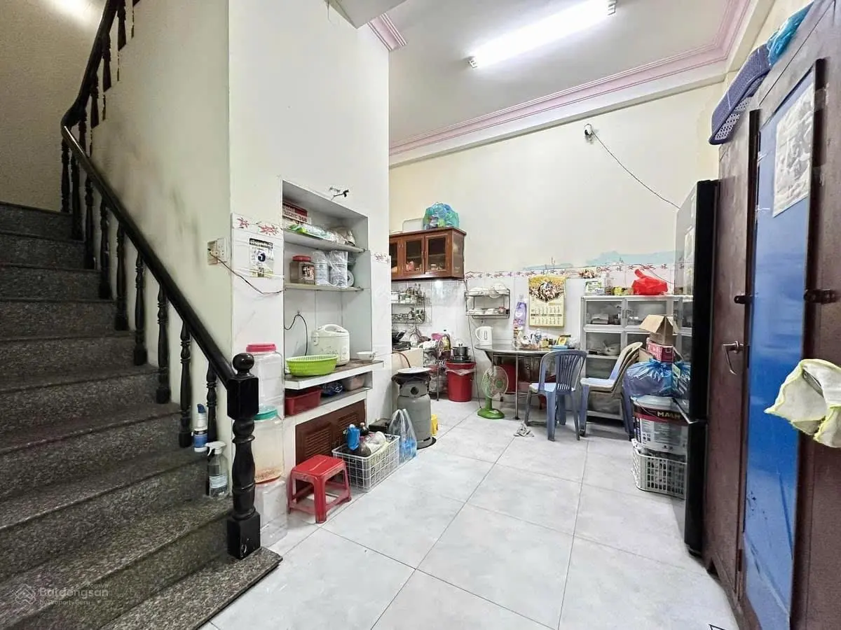 Bán nhà mặt tiền khu sung túc vị trí đẹp giá siêu tốt kd buôn bán ... 8.x tỷ tl mạnh
