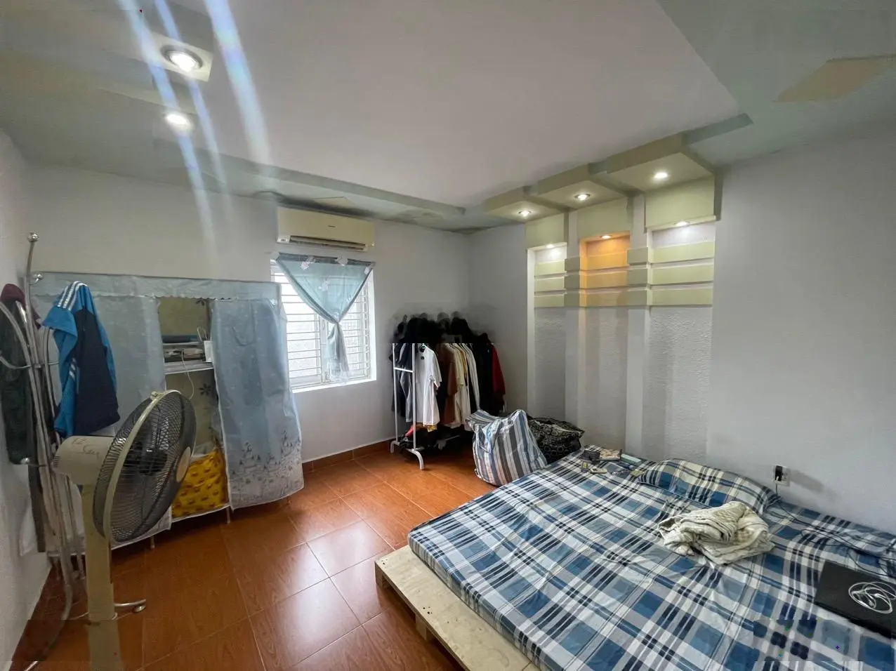 Nhà đẹp ngõ nông Hồ Sen Phố . Giá chỉ 2ty850. LH 0947 800 ***