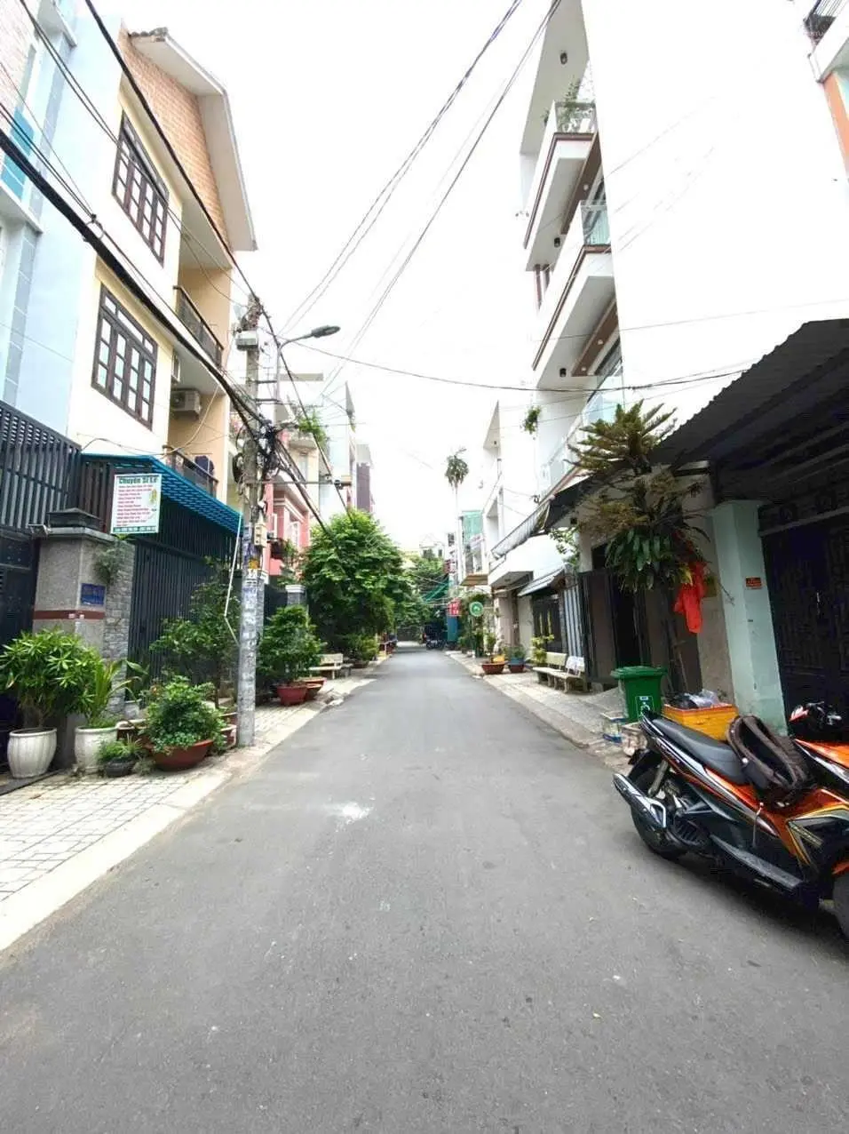 Vốn bỏ ra chỉ 1,1 tỷ. Ngân hàng cho vay 1,6 tỷ. Bán nhà 60m2 Đường số 13, P4, Q4. Xây 4 tầng,hẻm 7m