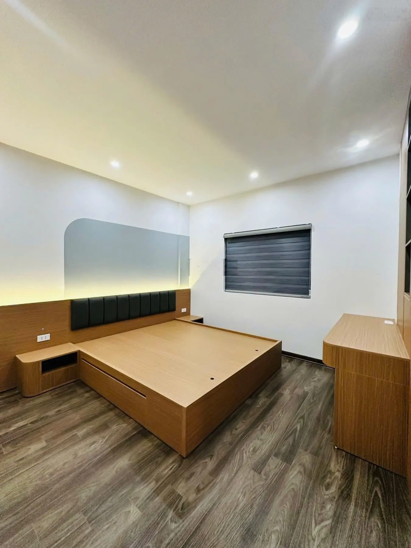 Bán Căn Hộ 73m2 Sổ Đỏ chính chủ toà Đơn nguyên 2 CT4B Bắc Linh Đàm-Hoàng Mai-Hà Nội. Lh0983392687