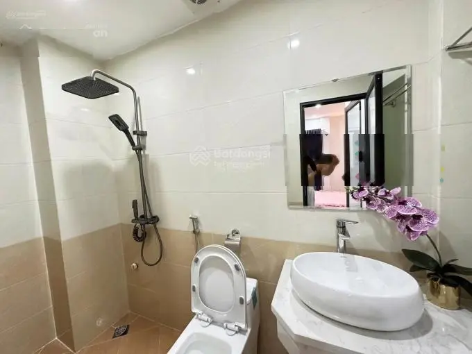 Hạ giá rồi! Bán nhà Dịch Vọng Cầu Giấy, 45m2*5T, gần ô tô, gần phố, gần công viên. Chào 7,3 tỷ