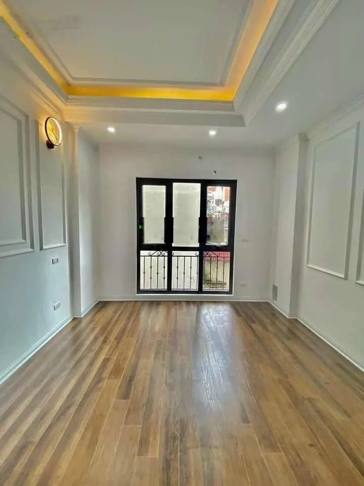Nhà 30m2 x 5 tầng Tây Mỗ, ngõ thông, ô tô đỗ cổng, 60m ô tô dừng đỗ, giá 4.55 tỷ, lh 0988 175 ***
