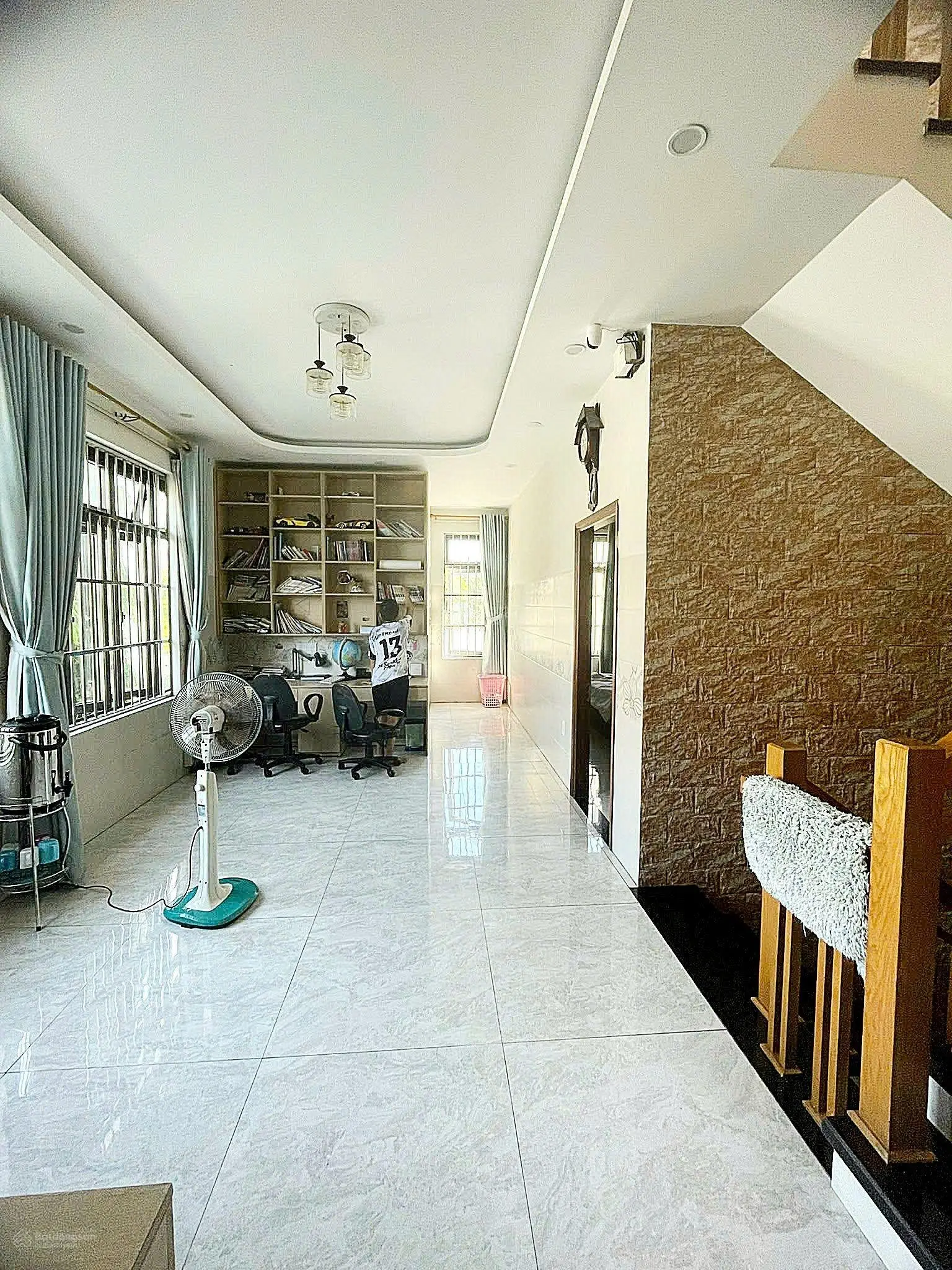 Bán nhà 3 tầng hiện đại - đường 30m sơn trà, đà nẵng