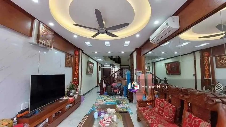 Cực phẩm, nhà mới đẹp Cầu Giấy, tặng nội thất mới xịn, ngõ to, sát oto đỗ, 45m2, 5 tầng
