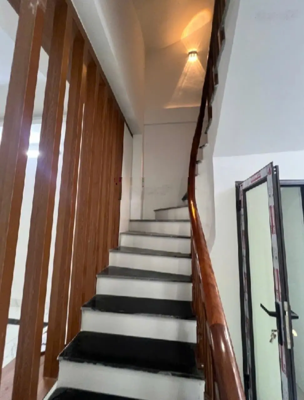 Bán nhà đẹp tại đường khương đình, giá cực chất 9,7 tỷ, 41m2