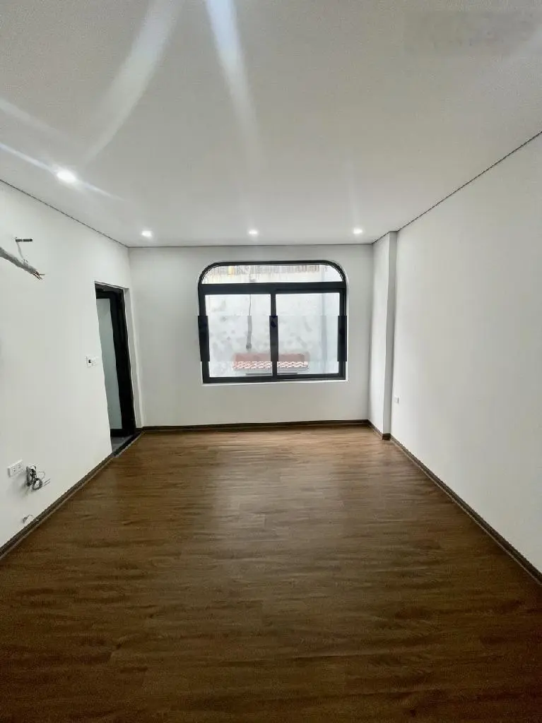 Bán nhà 5 tầng mới, thoáng sáng đẹp 2 bên, ngõ kinh doanh, trung tâm quận Hai Bà Trưng, 7 tỷ