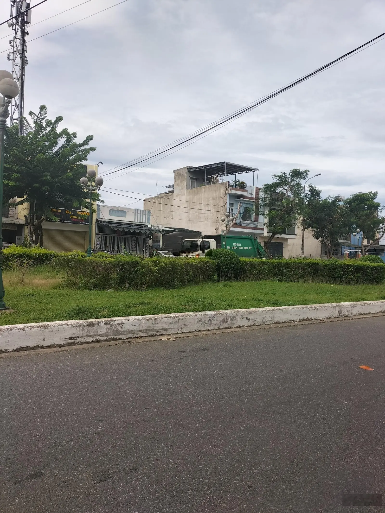Sụp hầm lô khu phố chợ Vĩnh Điện đường 7,5m