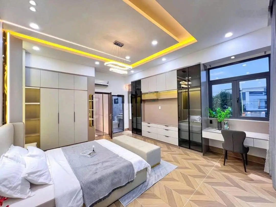 Nhà đẹp giá rẻ,hẻm xe hơi tọa lạc ngay đường Khổng Tử,Hiệp Phú,quận 9.Giá chỉ 4 tỷ 290 tr quá rẻ.