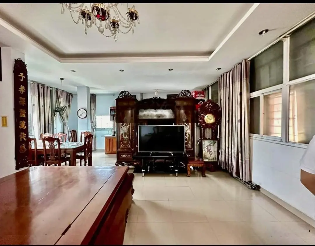 Chính chủ gửi bán nhà 2 mặt phố Trần Vỹ diện tích 111m2, 7 tầng thang máy