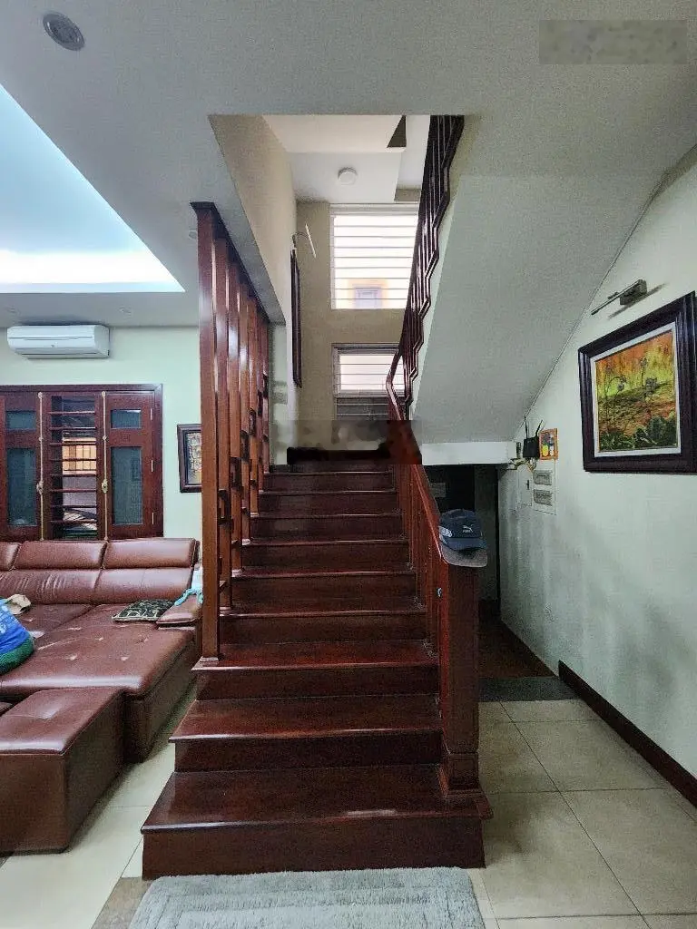 Toà biệt thự 300m2 mặt phố Trần Thủ Độ
