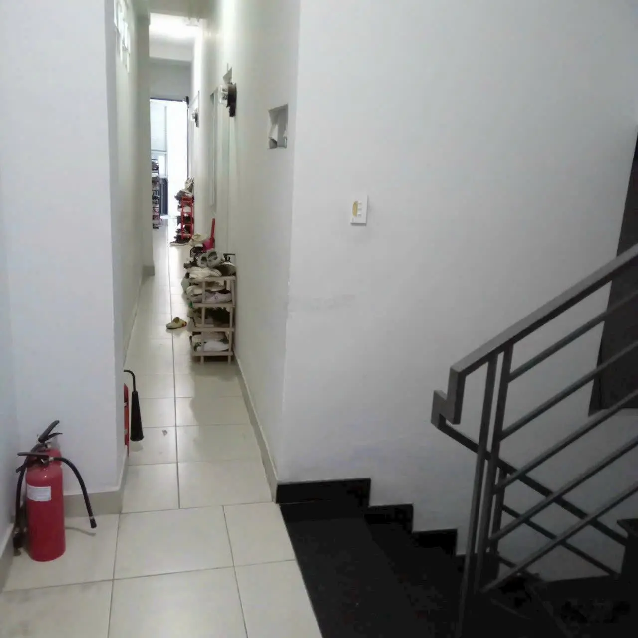 SIÊU PHẨM: CHDV Lý Chính Thắng, P8, Q3. DT 4.1m x 30m. KC: hầm 5 tầng 24PN TN: 150tr/th .Giá 27 tỷ
