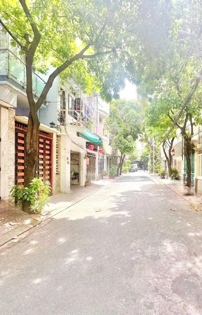 Bán nhà gần trường Học Thân Nhân Trung giá bán 10,5 tỷ