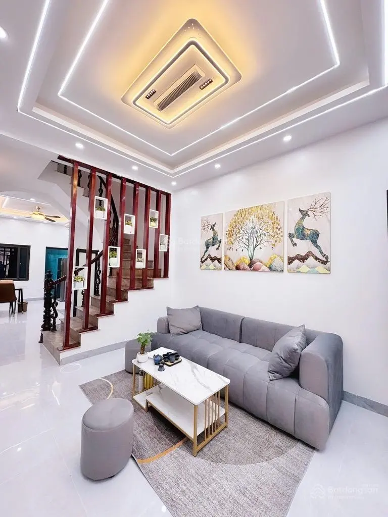 Bán Nhà riêng 54m2 tại Định Công Thượng. Ngõ rộng thoáng, ô tô đỗ cửa, nội thất hiện đại.
