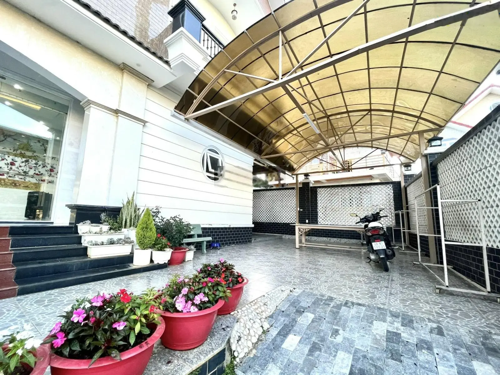 Ngắm Trọn Đà Lạt từ trên cao tại căn villa view cáp treo ngay trung tâm S: 269m2, STT 300m2