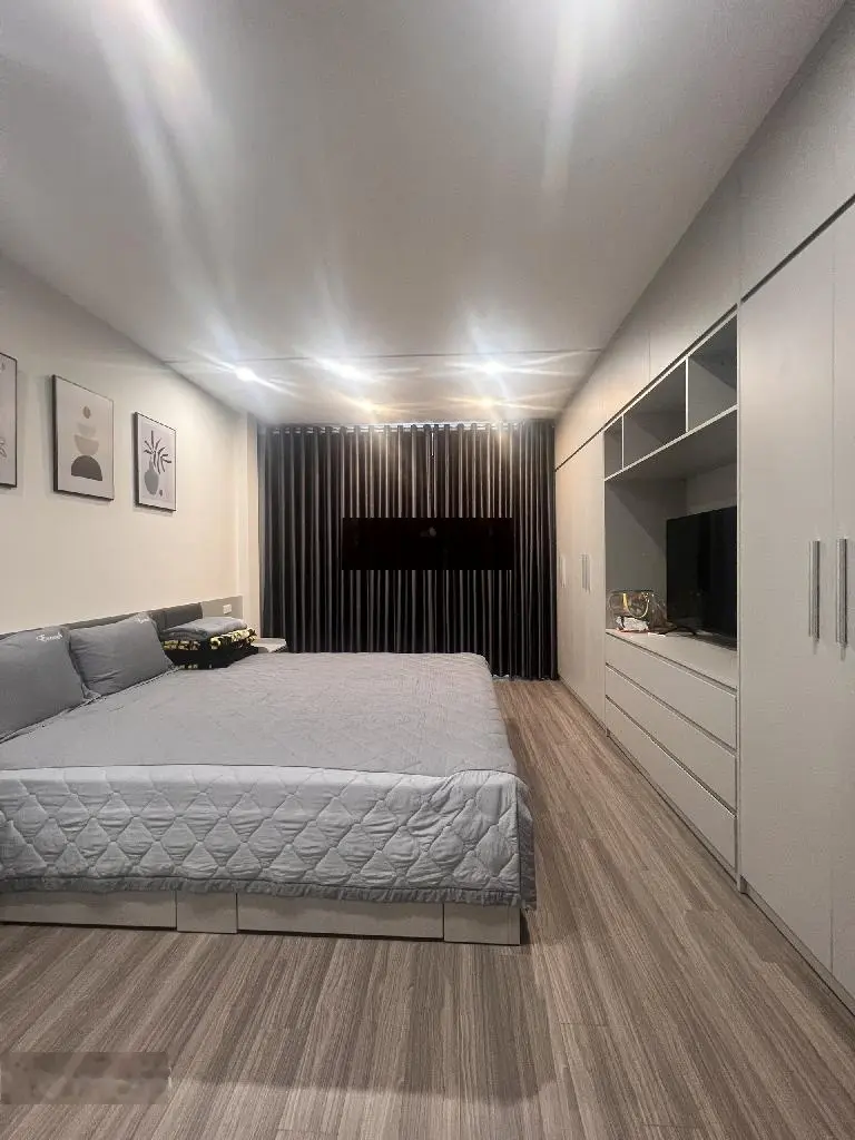 Chính chủ cần bán nhà Định Công Hoàng Mai 41m2 6 tầng MT 4,2m oto giá 5,5 tỷ