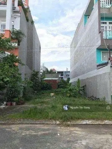 Cần bán gấp đất 120m2 Đất TC. Đ. Phan Văn Đáng gần Chợ Vĩnh Long, trường THPT Nguyễn Thông