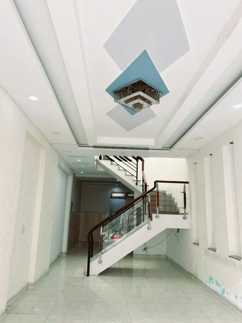Bán Nhà Quận 7, gần Huỳnh Tấn Phát, 90m2, 2 tầng, 5 tỷ xíu