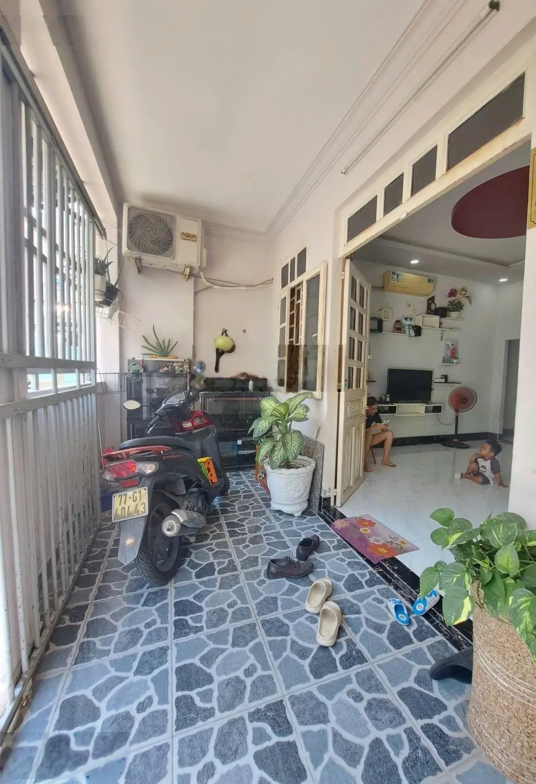 Kẹt bán gấp nhà đông hoà -dĩ an- 1 trệt 1 lầu-2pn- hẻm 5m- giá 2,95tỷ -lh 0975058869