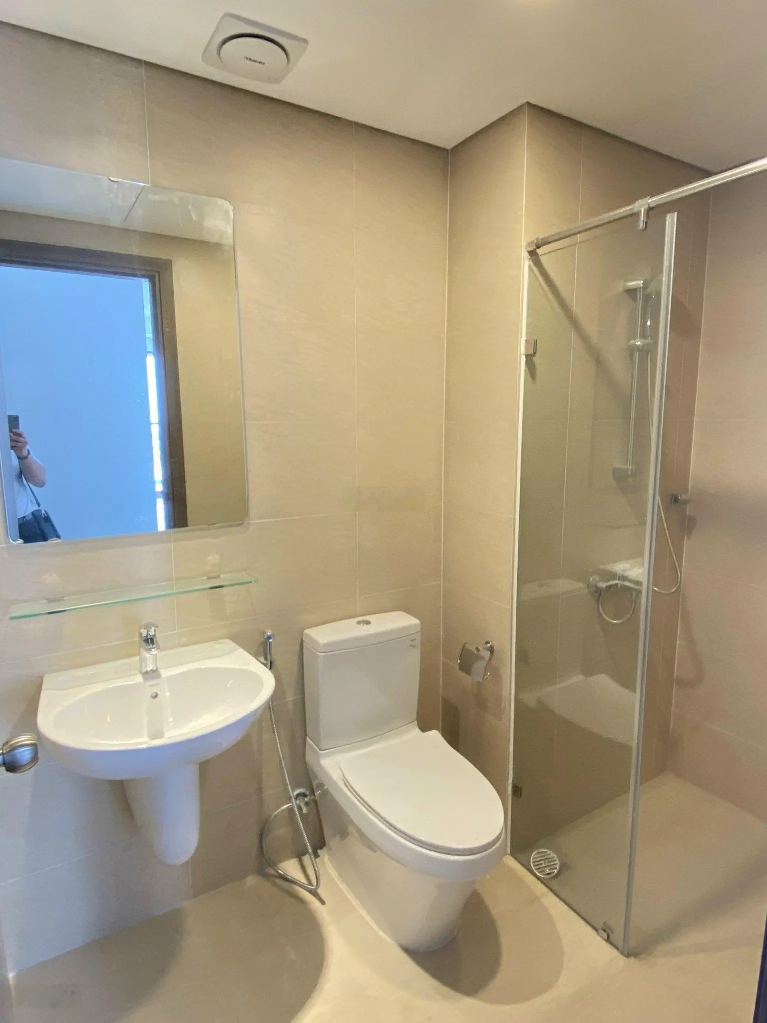 Cần bán căn hộ 2PN2WC Sổ hồng sẵn giá tốt view SG hướng về Thành Phố, Hỗ trợ vay 70% call em Triều