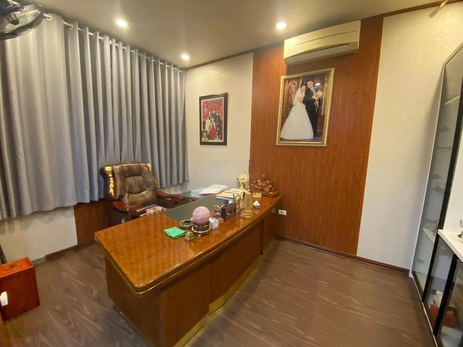 Bán nhà phân lô - sổ vuông - mặt tiền rộng - giá cực tốt nhỉnh 18 tỷ