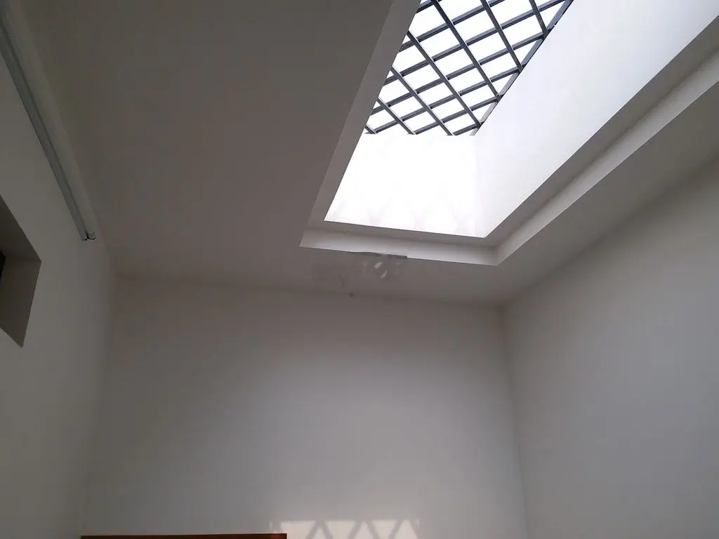 Bán nhà mặt tiền đường Lê Niệm 4.5x19 2 lầu chỉ 9.7 tỷ