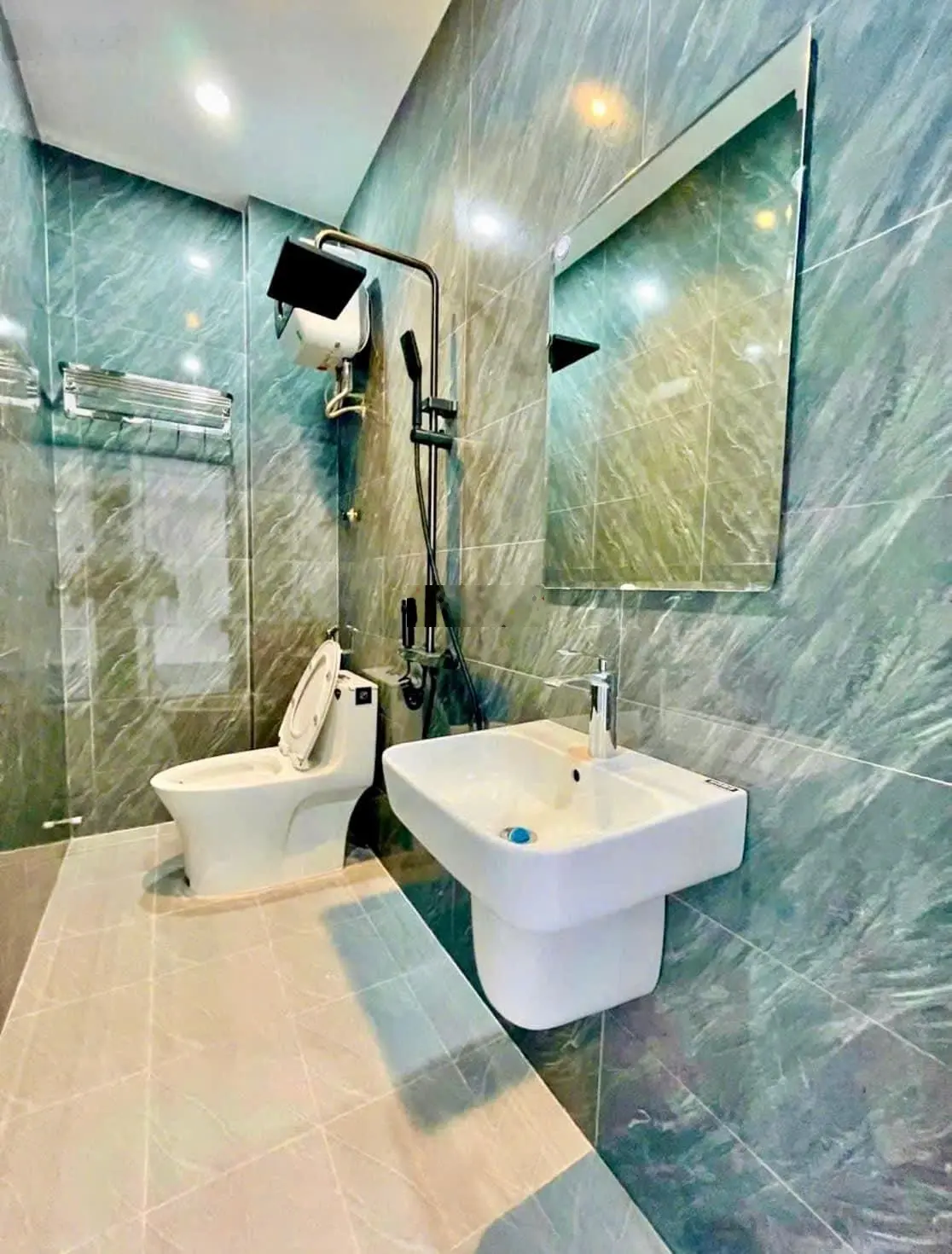 Bán nhà riêng 50m2 - chính chủ - Ngõ trước nhà 3m - 10m ra bãi ô tô - Ngõ thông nông. LH 0986273473