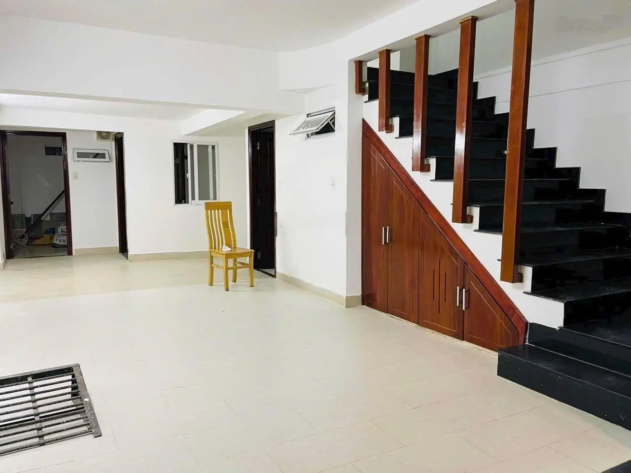 Bán nhà 2 lầu mặt tiền đường số 39 phường Bình Trưng Tây TP Thủ Đức, giá 11,2 tỷ