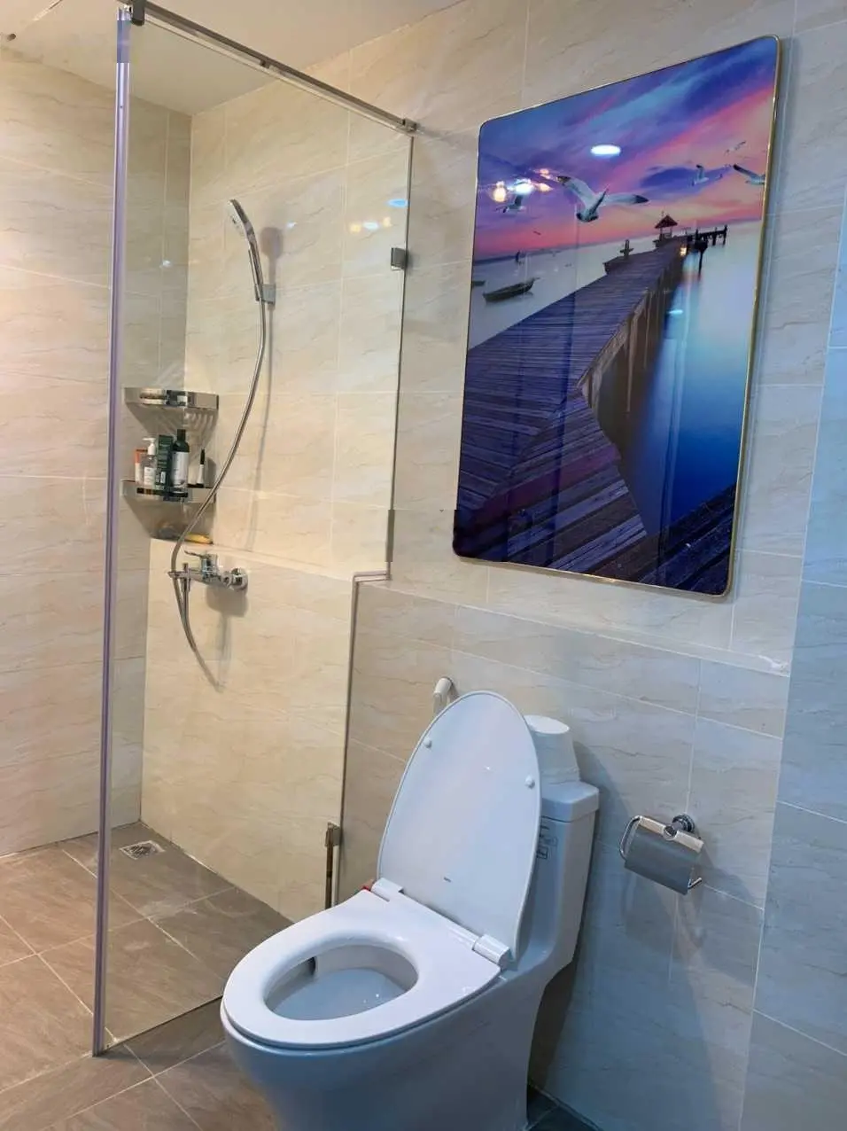 Gia đình bán căn 3 phòng ngủ 140m2 tại Hapulico tòa 21T2, nội thất liền tường cửa Đông Nam, sổ đỏ