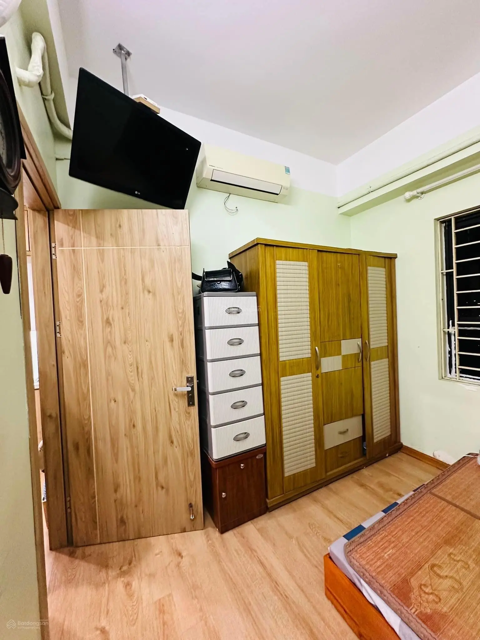 Chính chủ cần bán căn hộ 2PN, 2wc toà CT8A - KĐT Đại Thanh LH 0984 805 ***