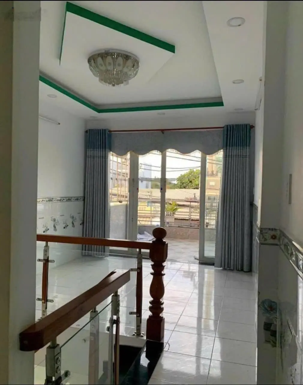 Nhà Bình Chánh 96,9m2 - Giá 800 triệu - Cho thuê 8 triệu / tháng - sổ Hồng riêng - được trả góp