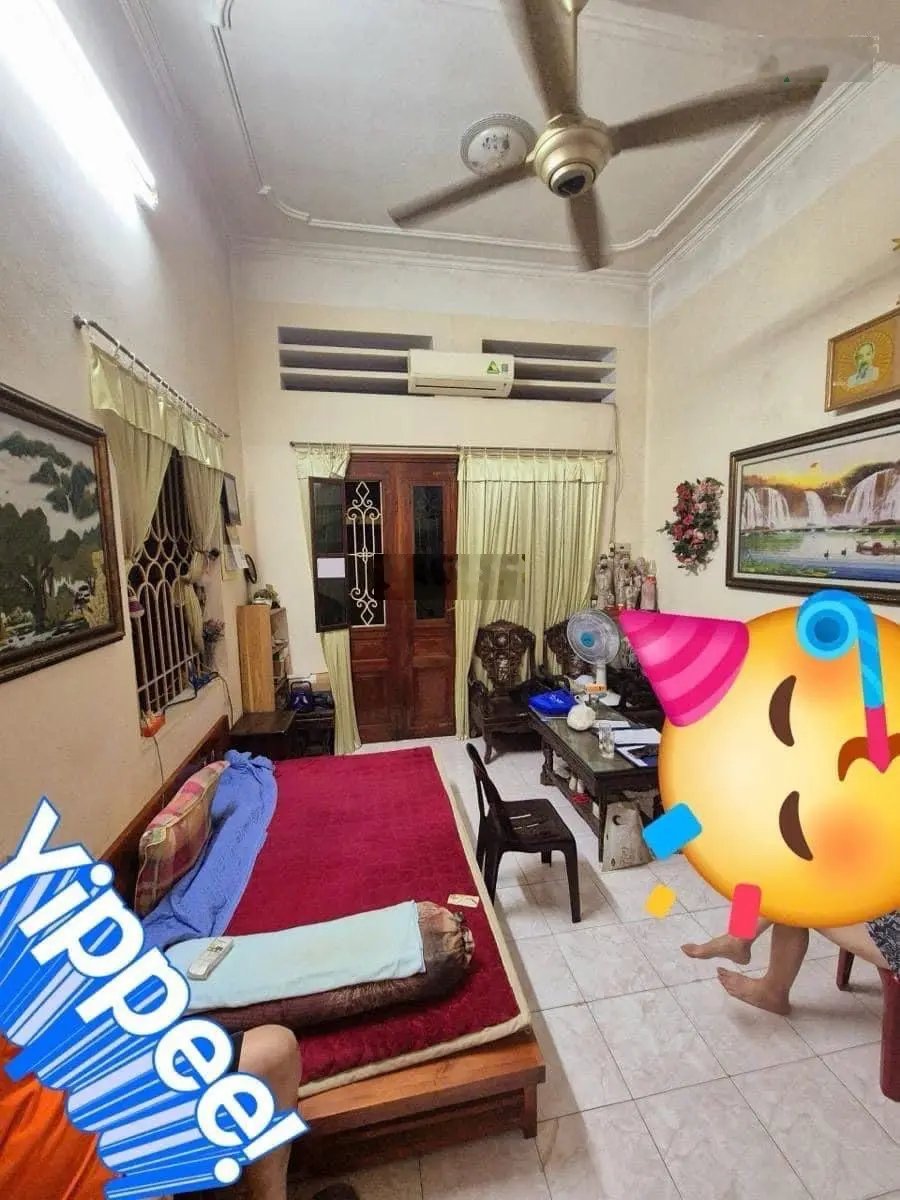 BÁN ĐẤT TẶNG NHÀ TRUNG TÂM ĐỐNG ĐA - GẦN PHỐ - MẶT TIỀN RỘNG - PHÙ HỢP XÂY CCMN - LH 0968 661 ***