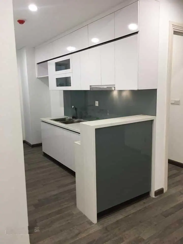 Em bán căn góc thông thủy 78m2, tầng trung đẹp đã sẵn nội thất mới + sẵn sổ. Bao phí