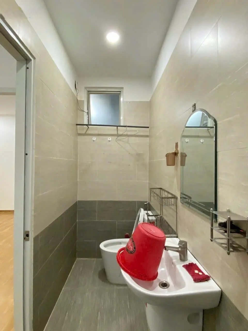 Anh Tâm bán nhanh nhà 29,9m2 Đ. Đội Cung, Q11, gần chùa Khánh Vân, SHR, LH 0764 820 *** Thu