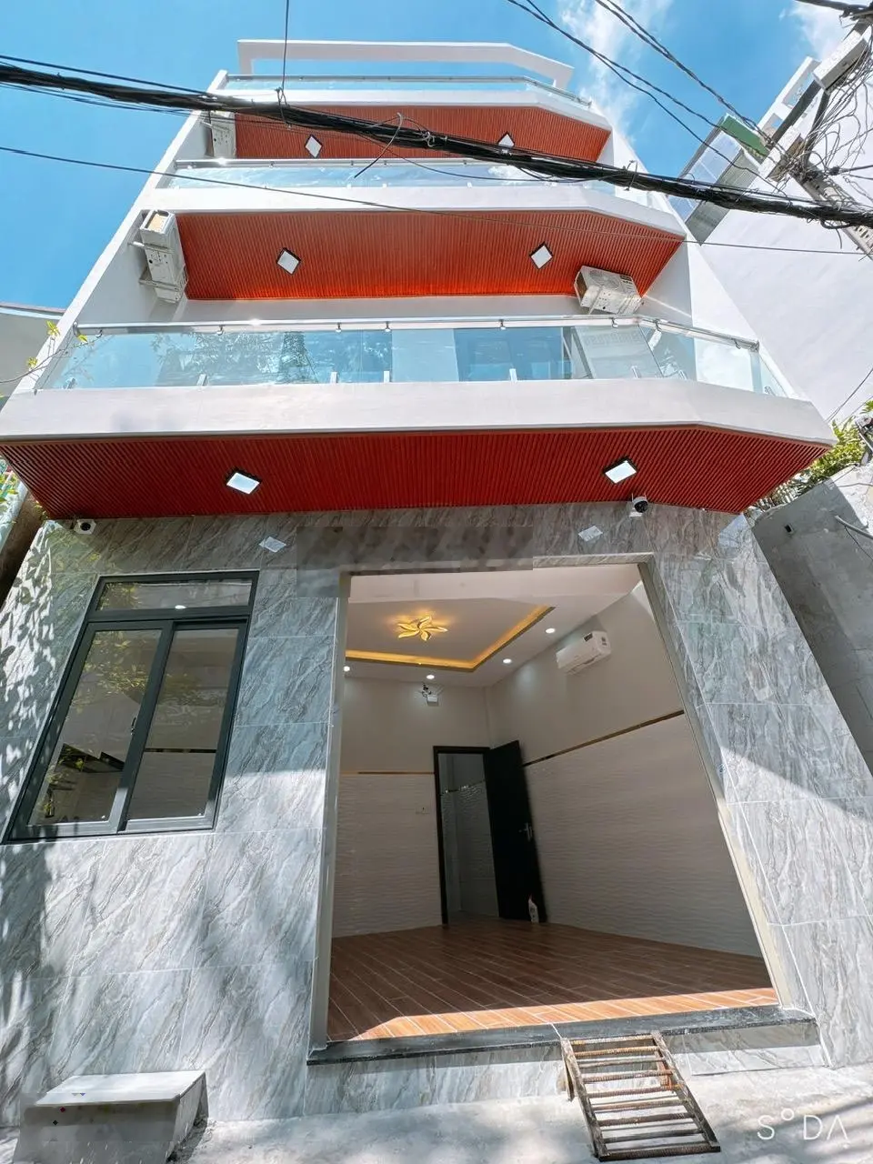 Bán nhà riêng giá siêu hời tại Hàn Hải Nguyên, 8,9 tỷ, 56m2, 7PN, 7WC, 4 tầng, Q11, HCM