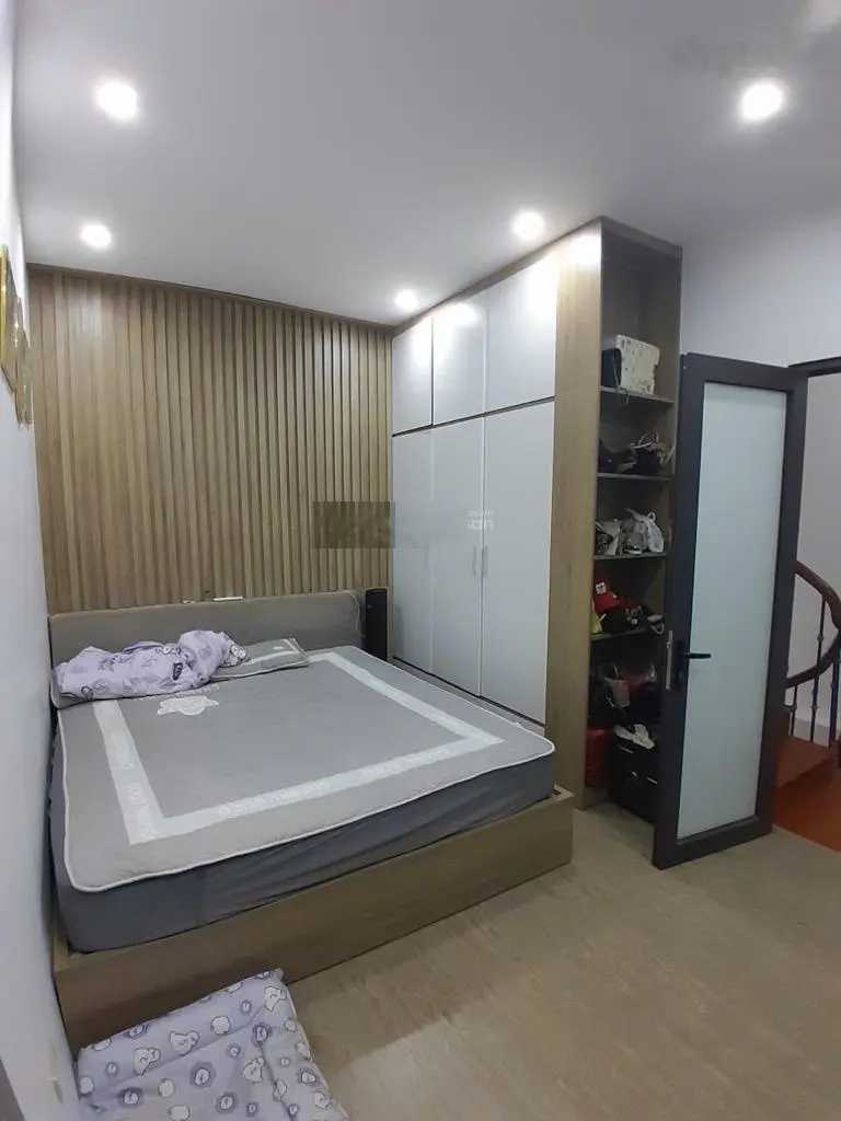 Bán nhà Trung Phụng - Đống Đa, nhà mới, ngõ nông, dân xây 5 tầng chắc chắn , 33m2 x 5,3 tỷ