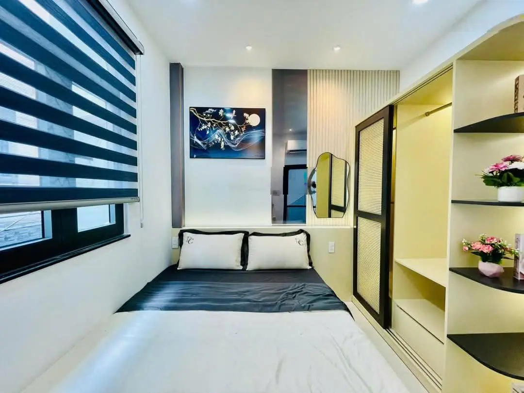 Bán nhanh nhà Hồ Văn Huê,p9, Phú Nhuận gần Công Viên Gia Định DT 60m2 hẻm xe hơi, giá 2ty800, SHR